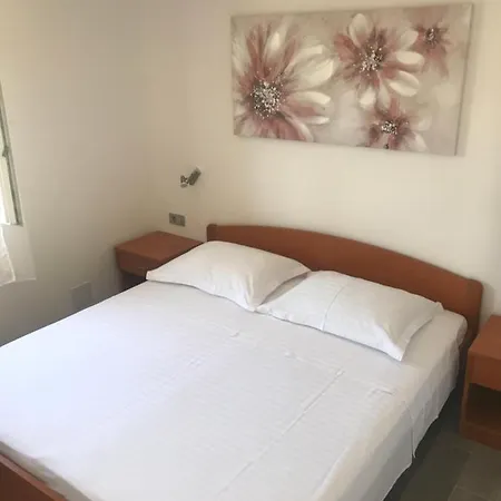 Hvar Felix *