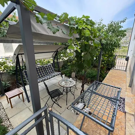 Apartmán Hvar Felix *