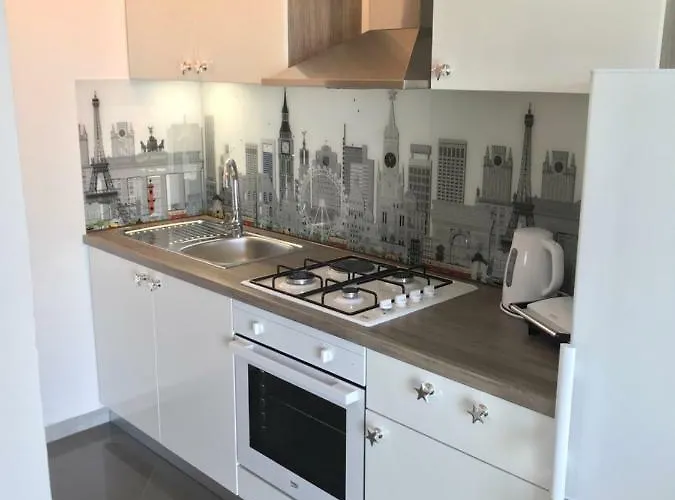 Hvar Felix * هفار