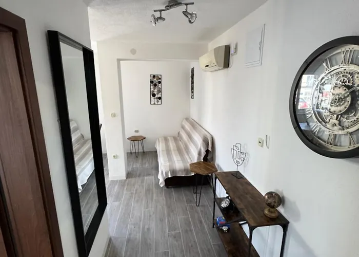 Hvar Apartments Felix *